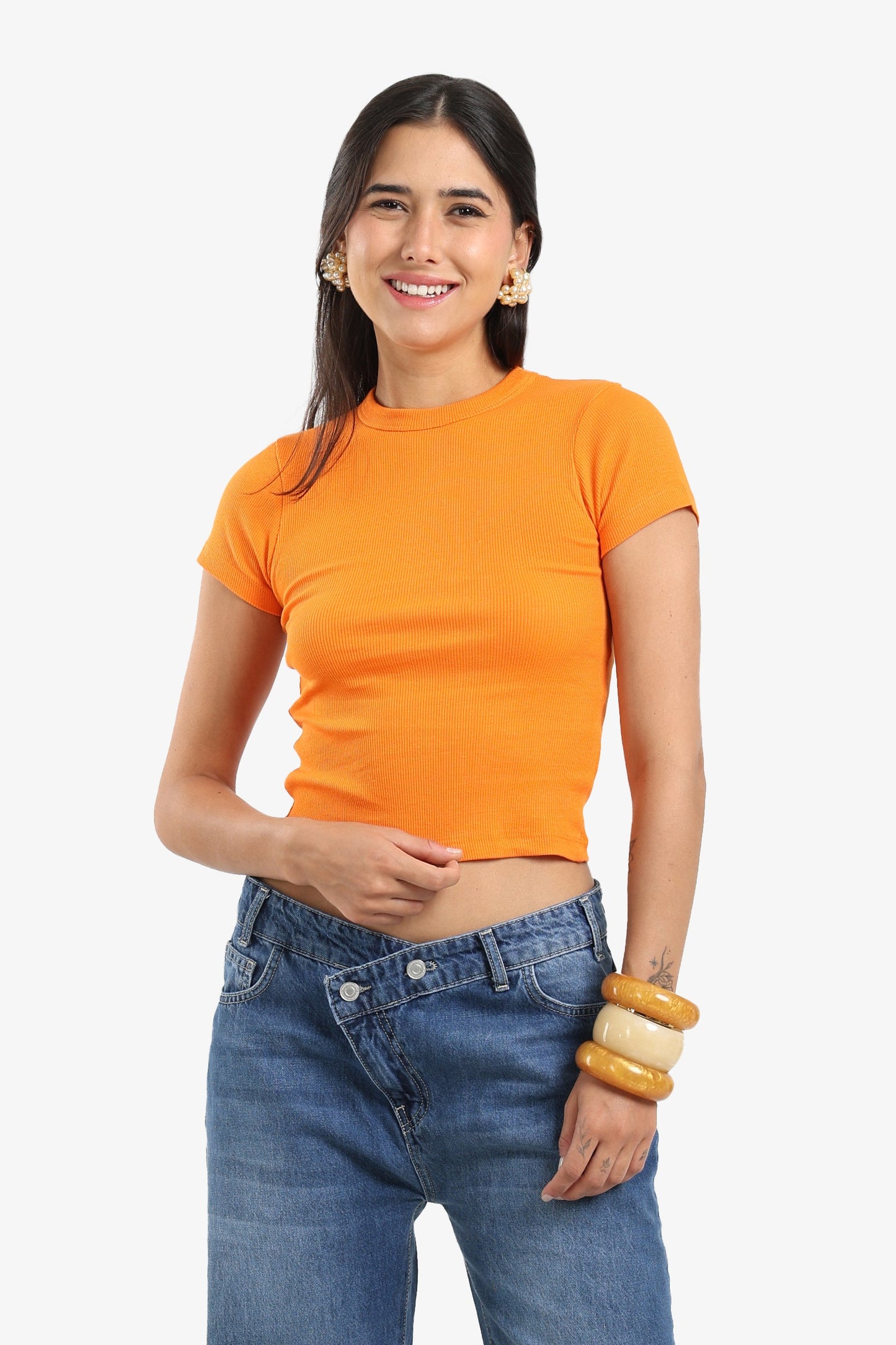 بلوزة مضلعة برقبة دائرية