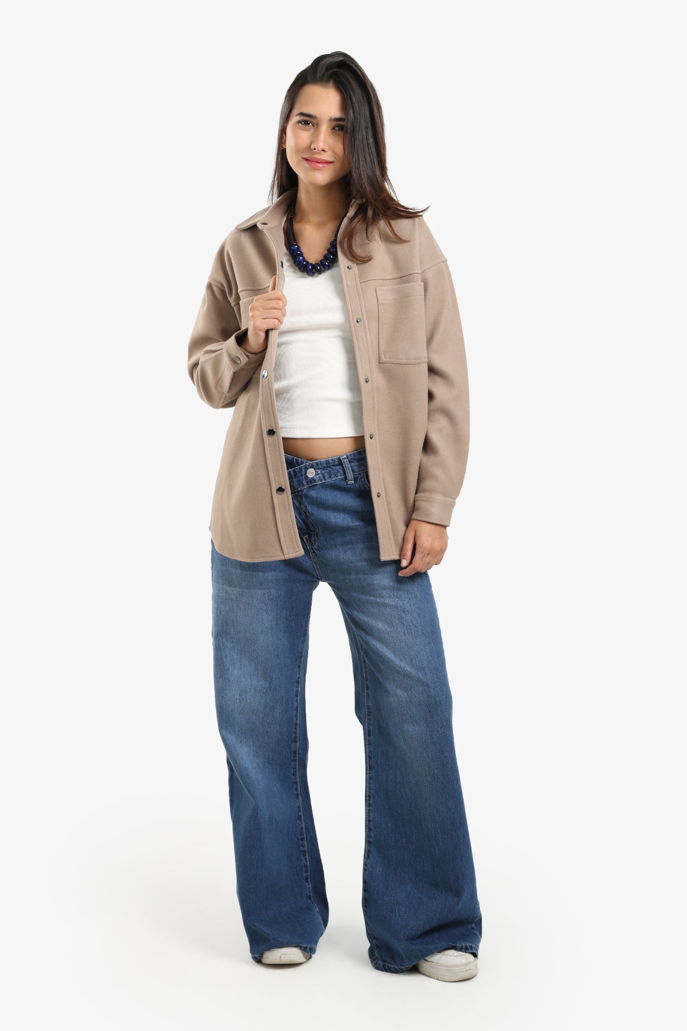 قميص خارجي من الصوف بأزرار