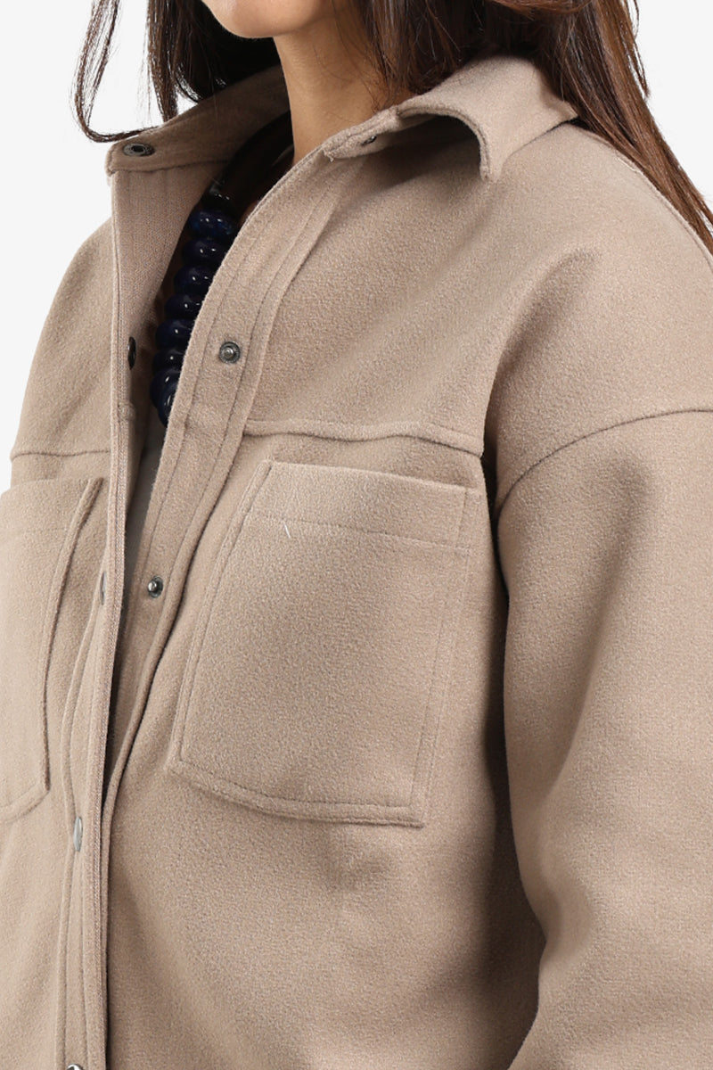 قميص خارجي من الصوف بأزرار