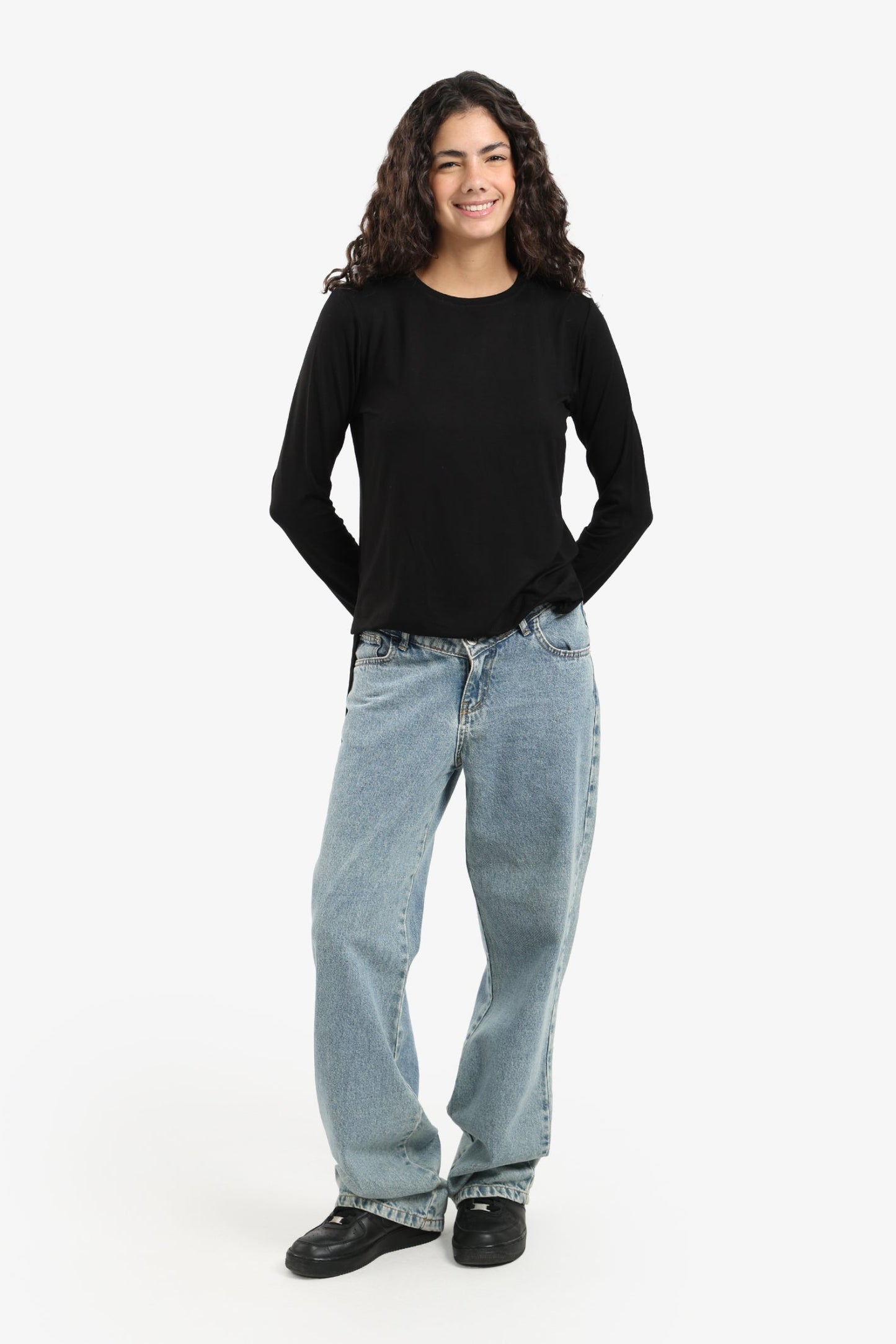 بلوزة بوبلين بأكمام طويلة