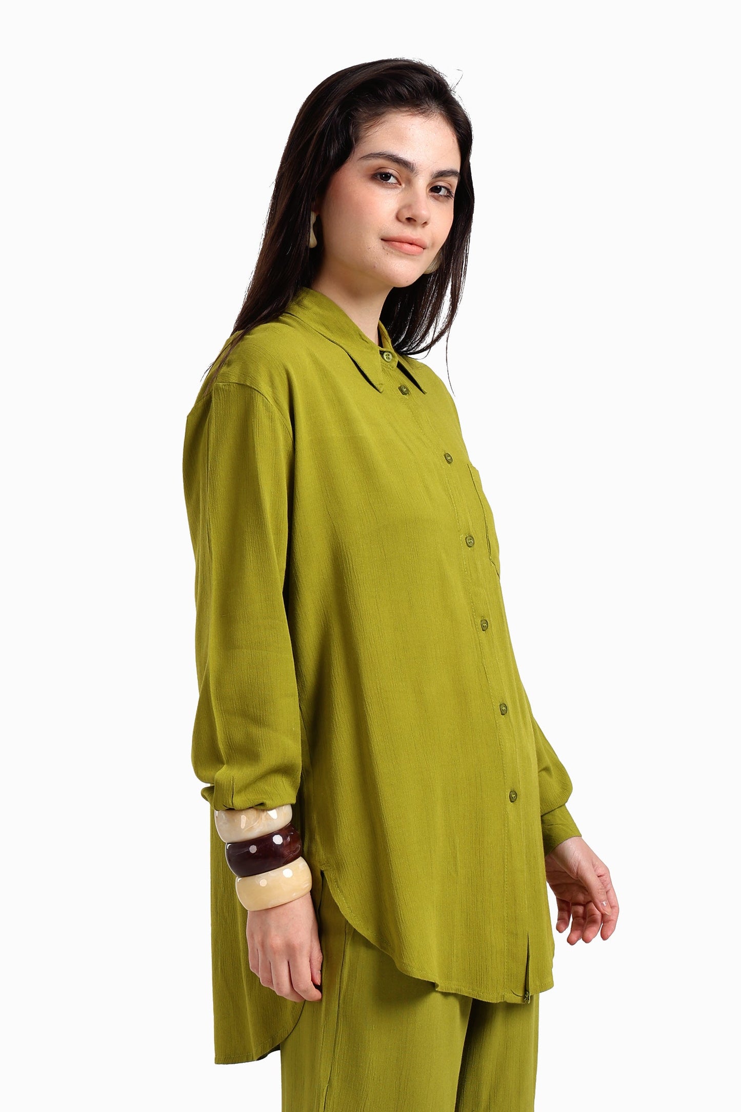 قميص صالة كلاسيكي ذو ياقة