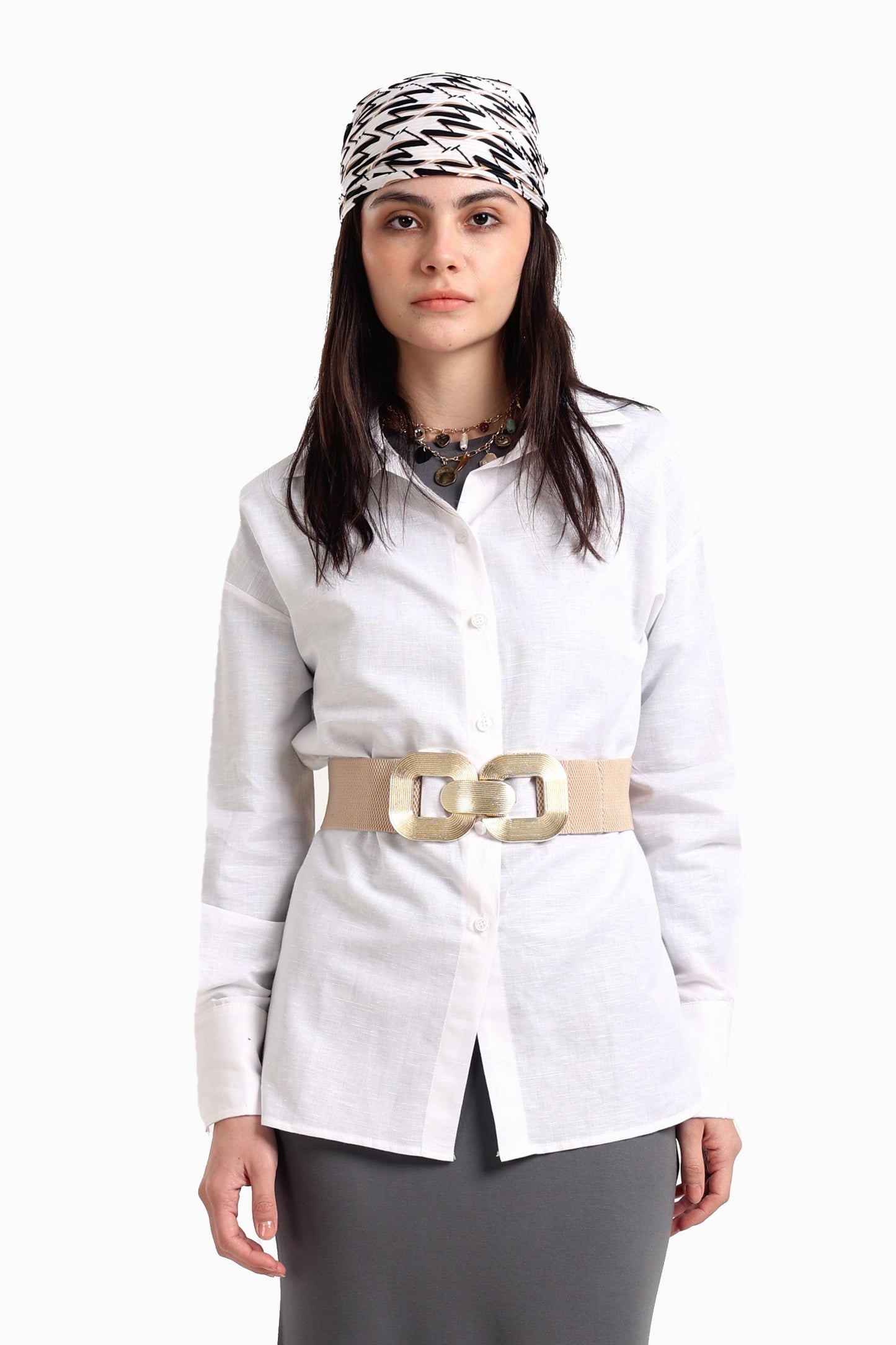 قميص كتان بأكمام طويلة