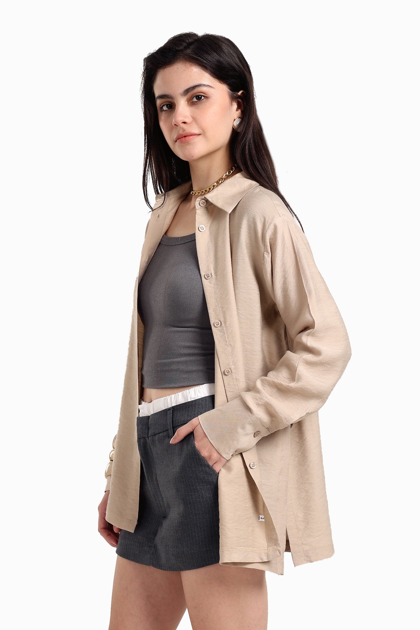 قميص فوال بأزرار للإغلاق