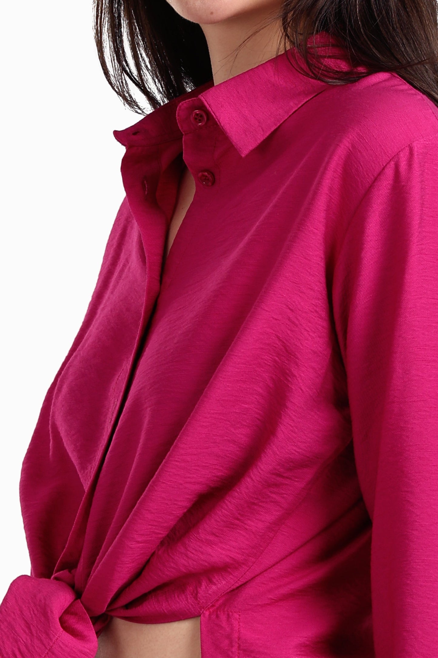 قميص فوال بأزرار للإغلاق