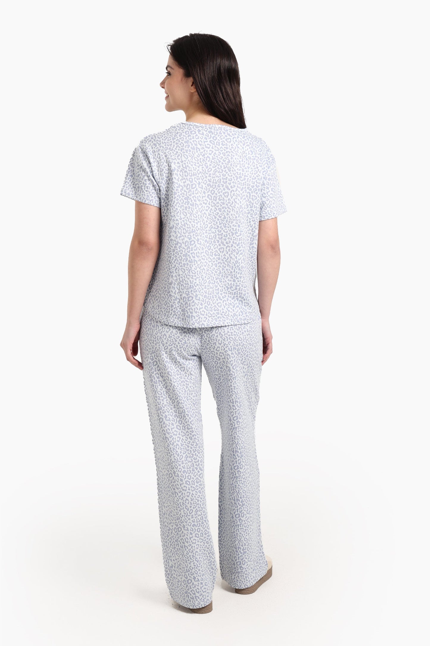 طقم بيجامة مطبوع بأكمام قصيرة