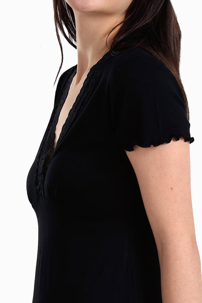 قميص نوم من الفيسكوز بفتحة رقبة على شكل حرف V