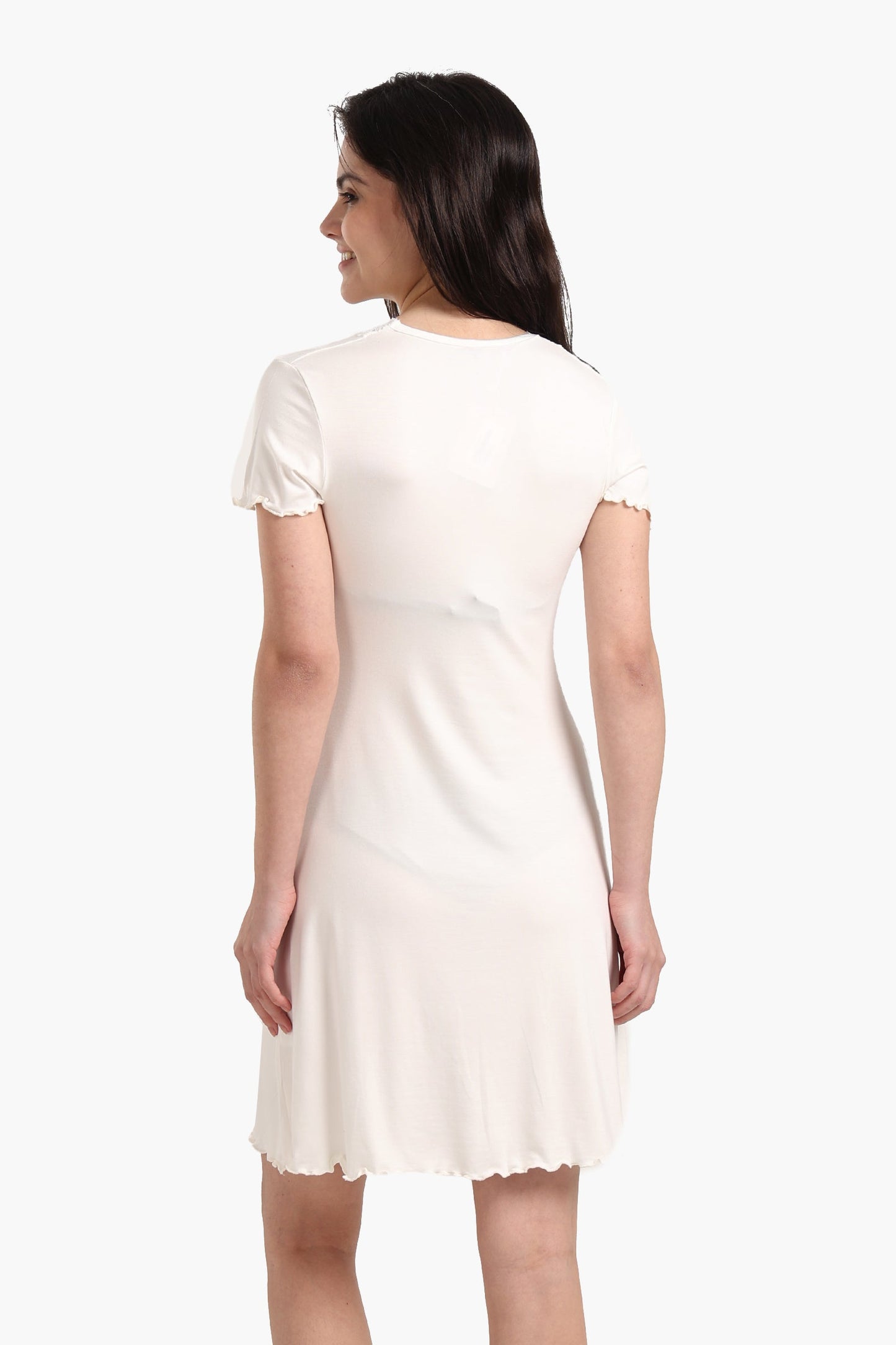 قميص نوم من الفيسكوز بفتحة رقبة على شكل حرف V