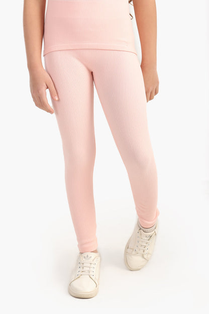 بنطال ضيق مضلع للبنات