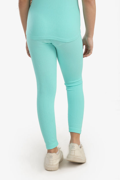 بنطال ضيق مضلع للبنات