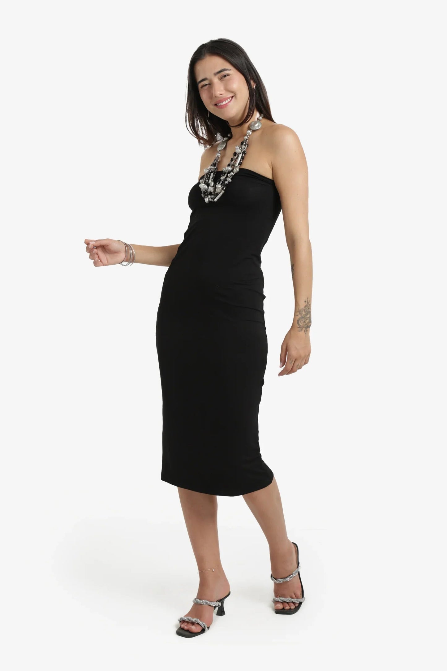 فستان نحيف بدون حمالات