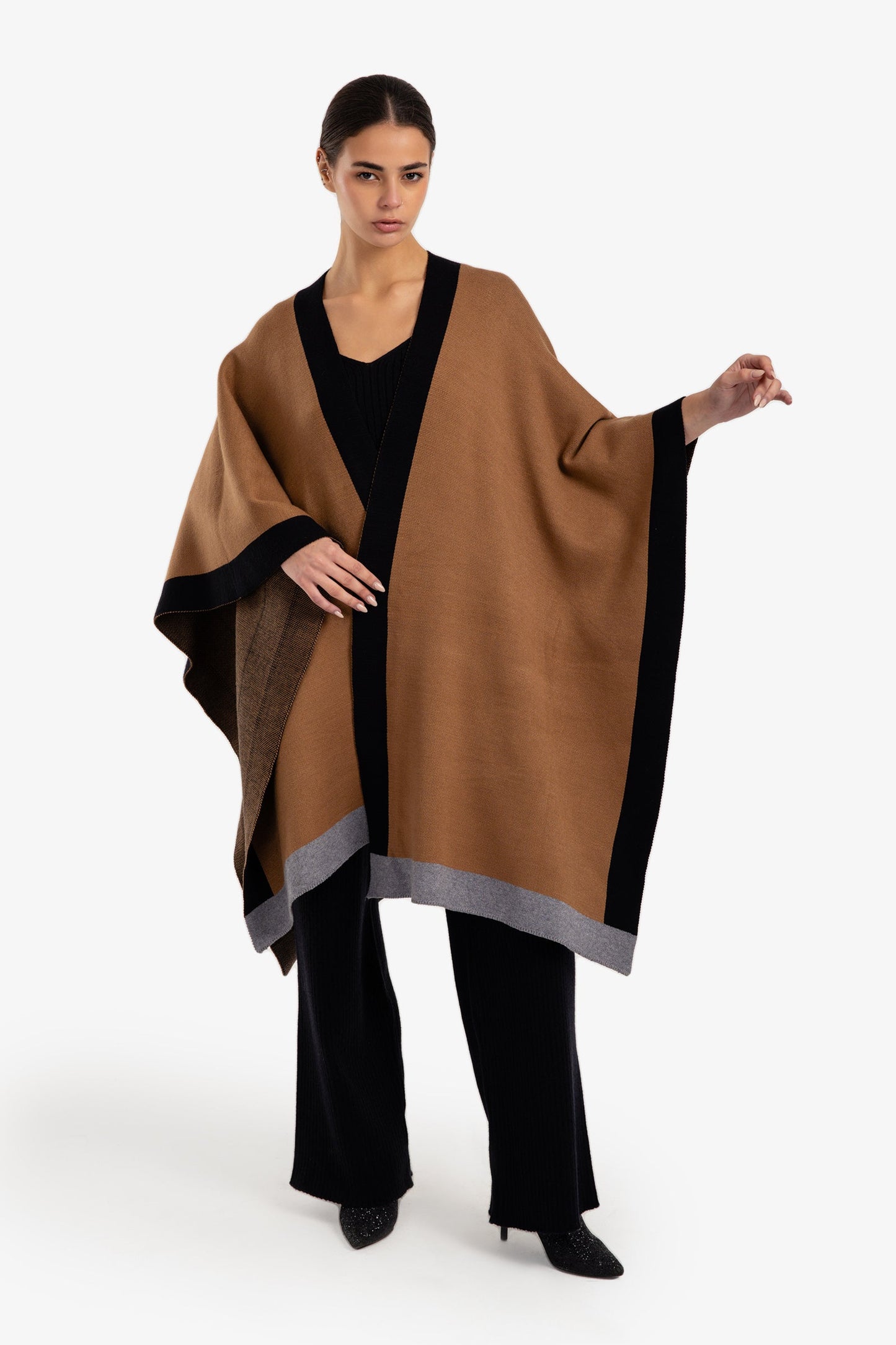 Wool Color Piping Shawl