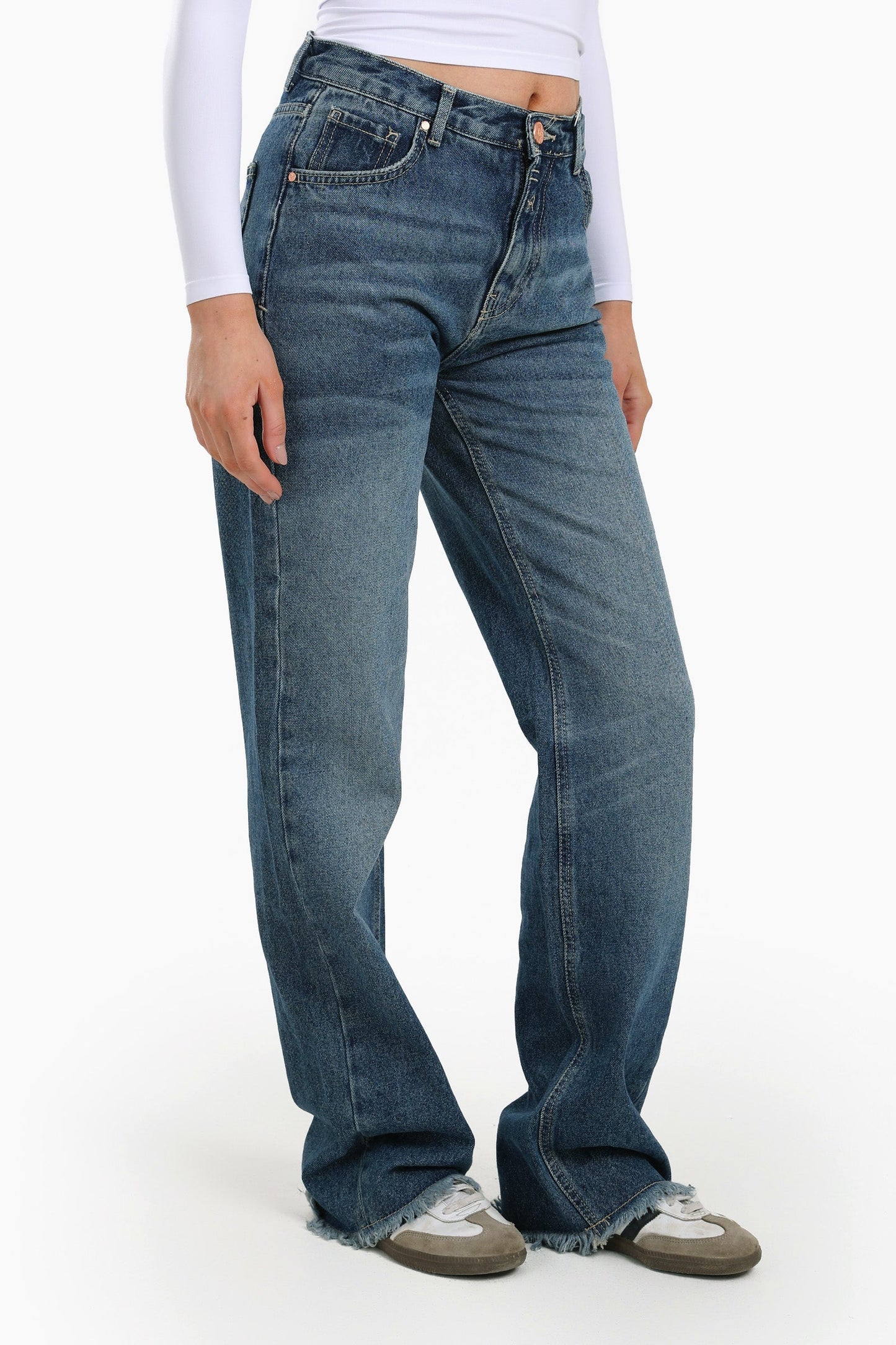 Straight Cut Jeans with Fringes