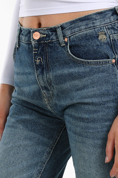 Straight Cut Jeans with Fringes