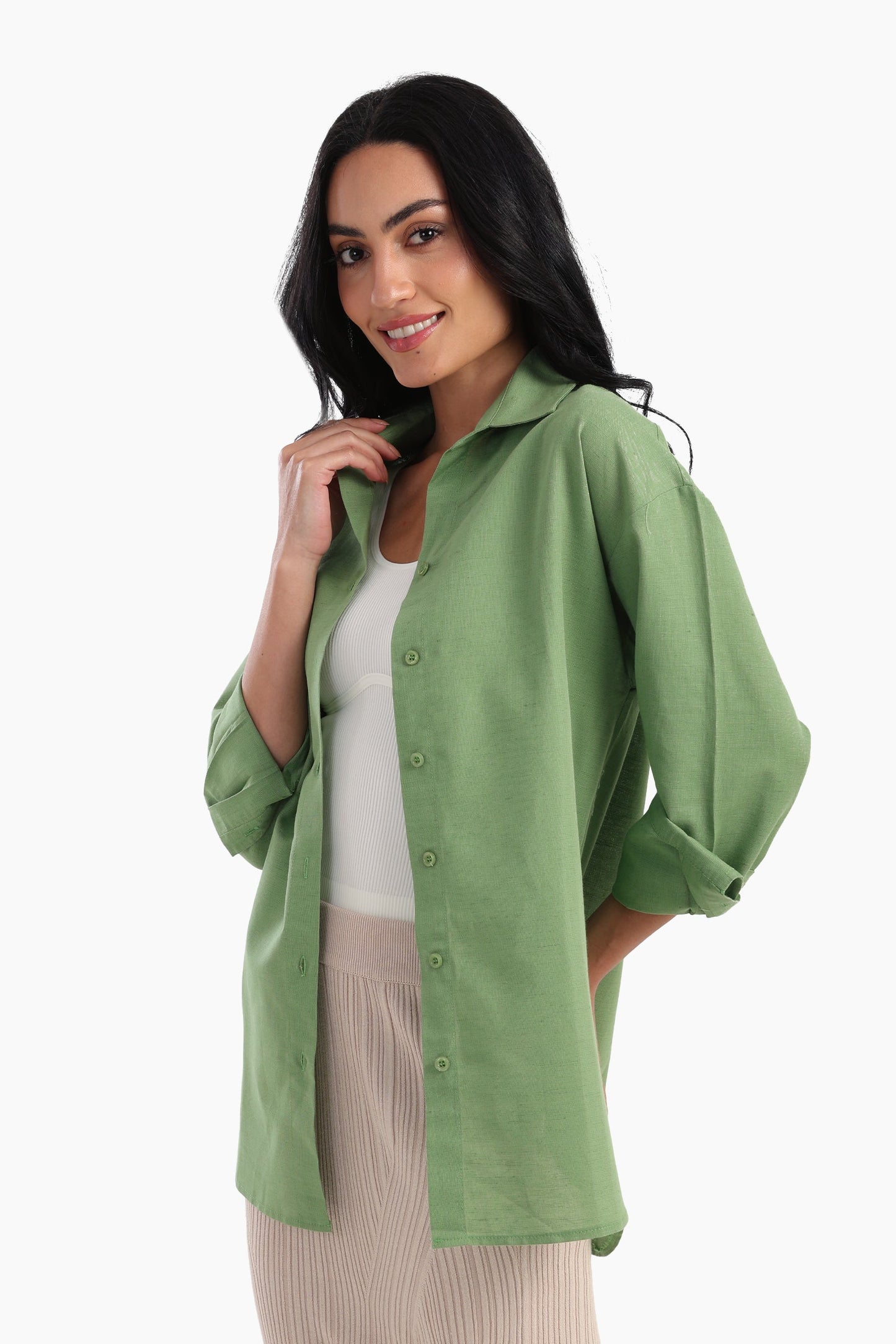 قميص كتان بأكمام طويلة