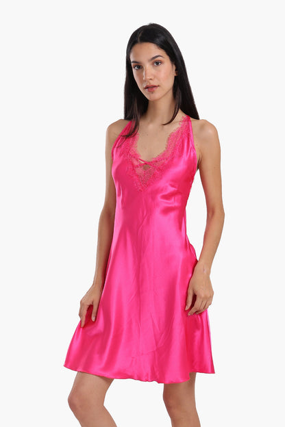 قميص نوم متقاطع من الأمام والخلف