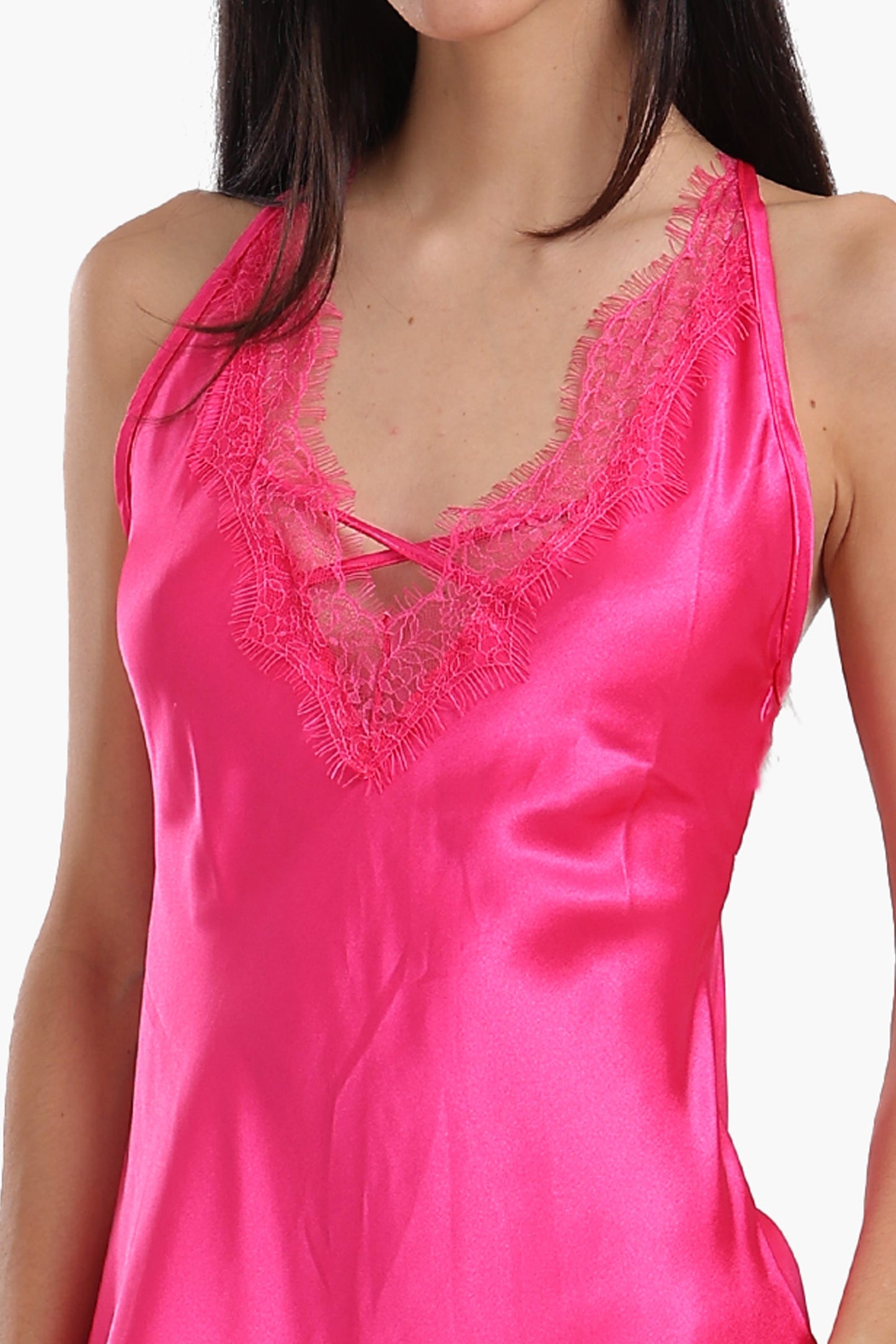 قميص نوم متقاطع من الأمام والخلف