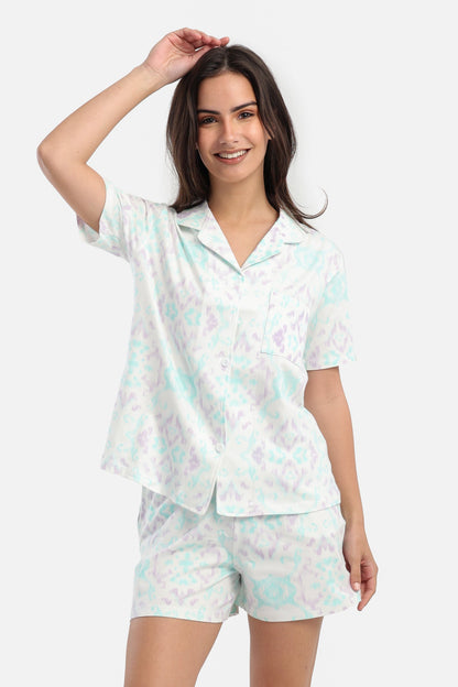 طقم بيجامة بياقة مدببة