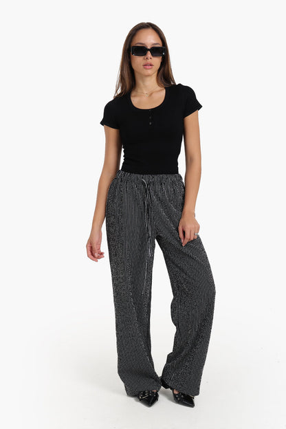 بلوزة مع زر إغلاق سريع