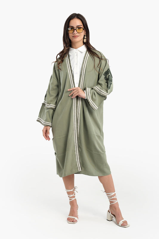 كيمونو ميدي مع تطريز