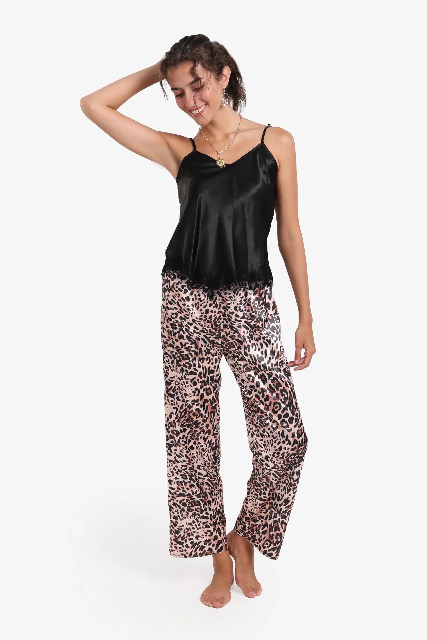 طقم بيجامة ساتان مطبوع