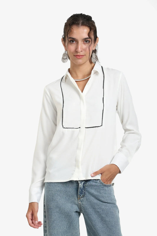 قميص مخيط بلوحة أمامية 