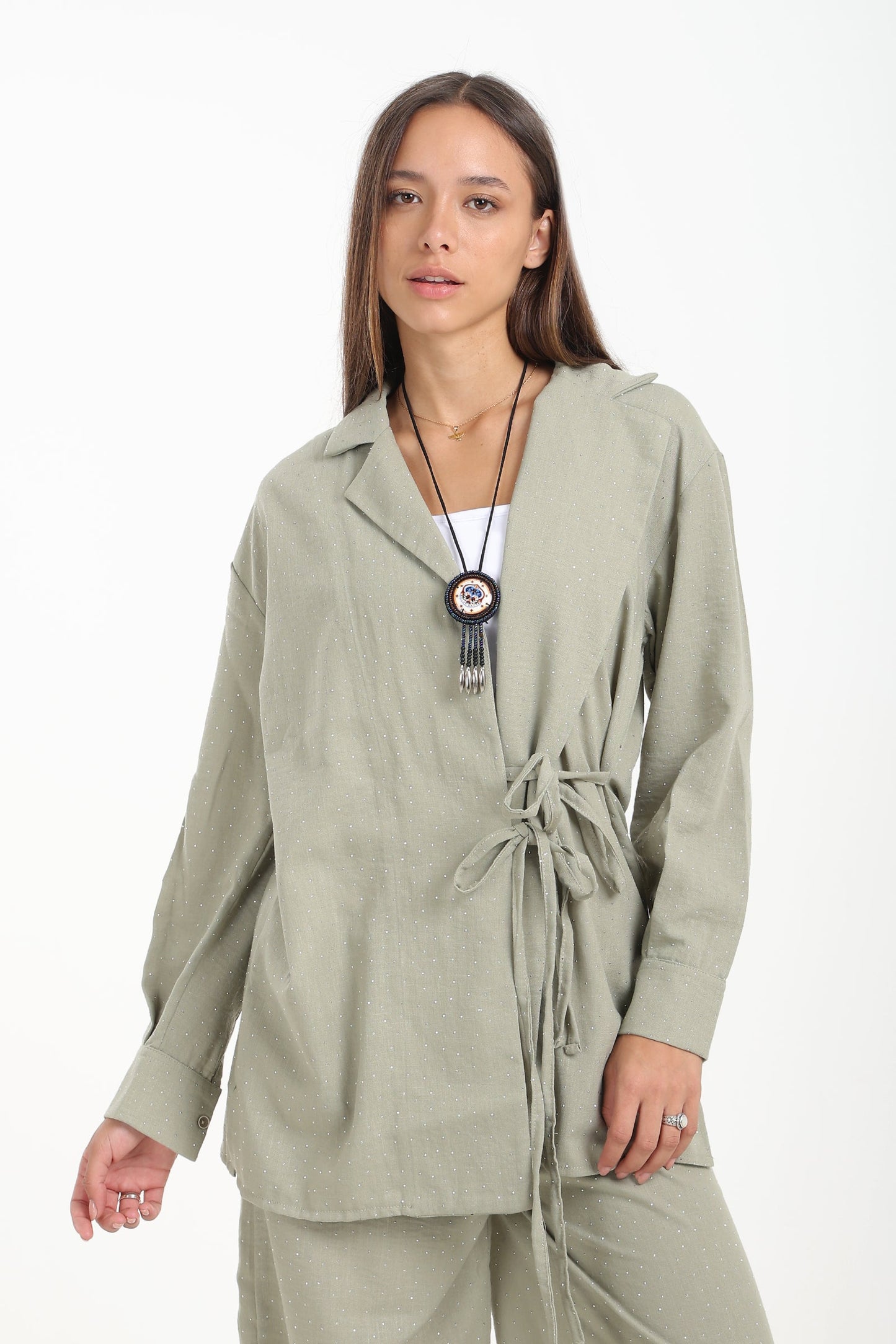 كارديجان بتصميم ملفوف ومرصع بالترتر