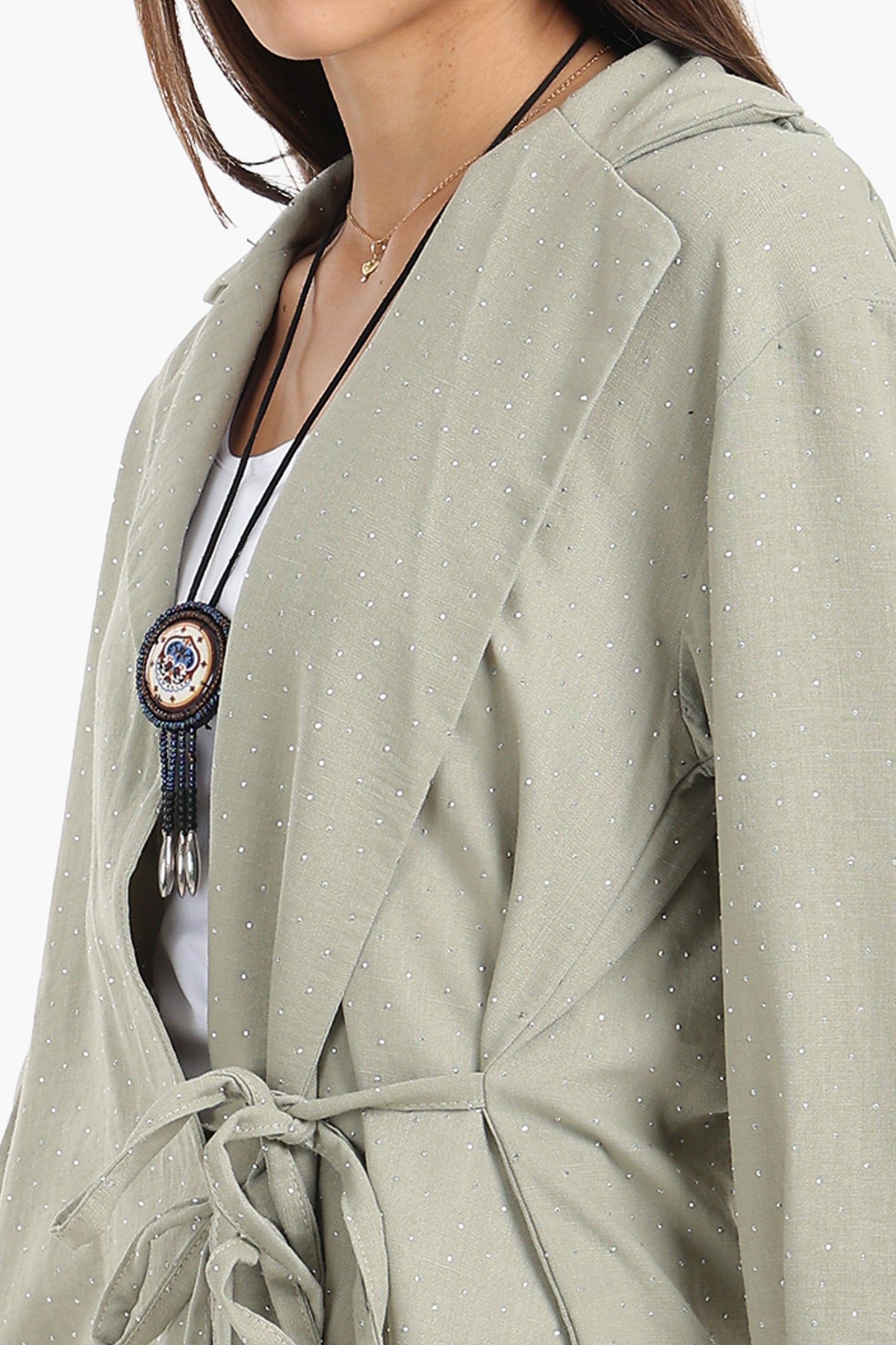 كارديجان بتصميم ملفوف ومرصع بالترتر