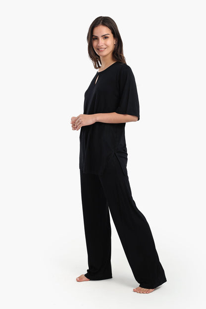 Pyjama Set with Keyhole Top