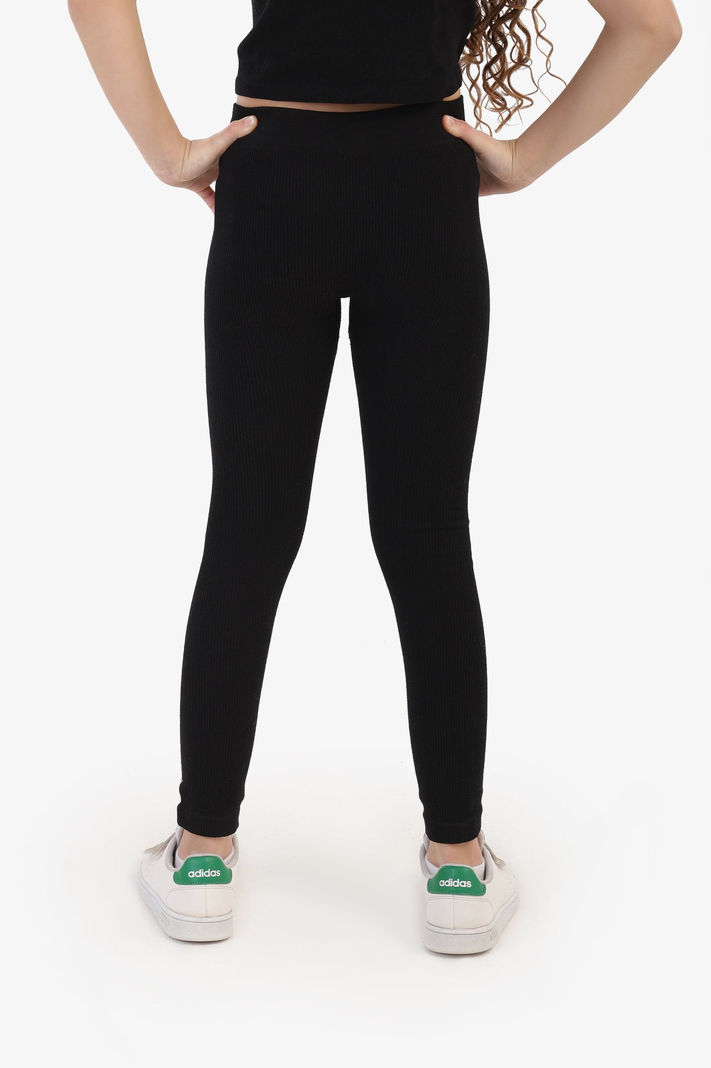 بنطال ضيق مضلع للبنات