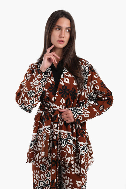 كيمونو مفتوح من الأمام بأكمام