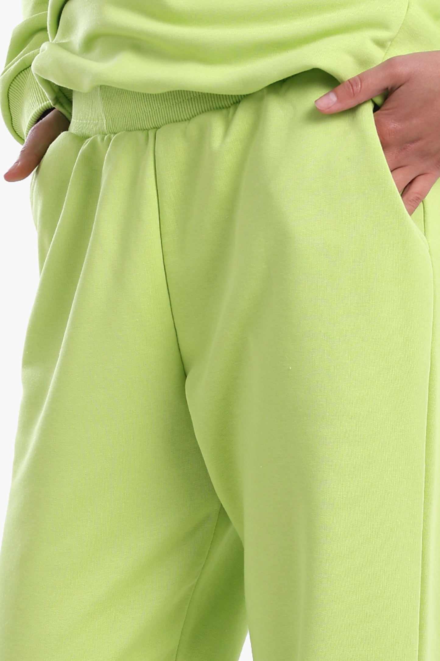 بنطال ميلتون للاسترخاء بلون الفستقي