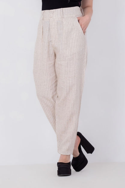 بنطلون كلاسيكي مخطط