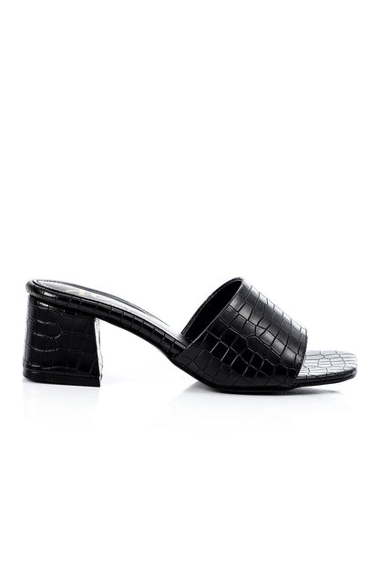 Black Leather Heeled Slipper