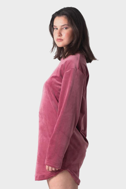 قميص نوم قصير بقصّة عادية