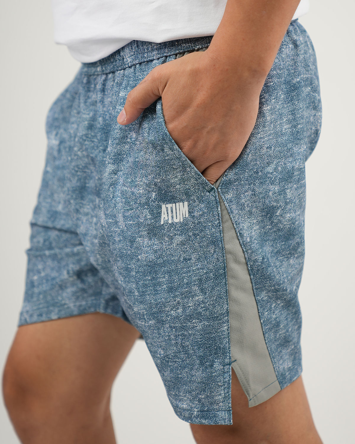 ATUM| Men's Printed Training Short - Navy