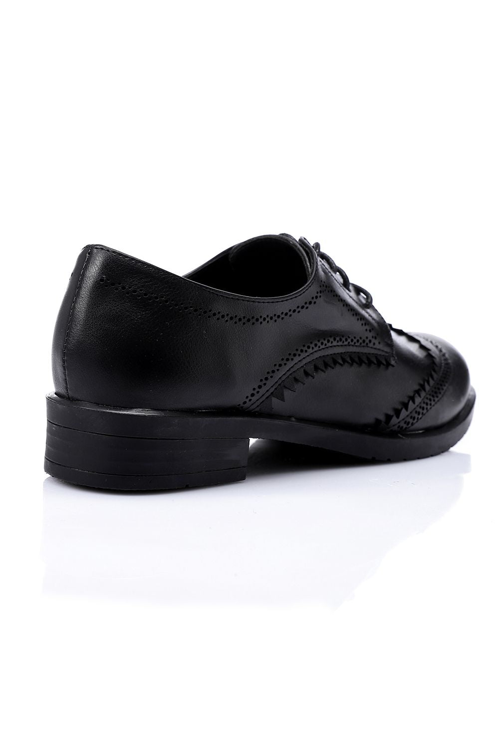 XO Style Classic Lace Up Shoes