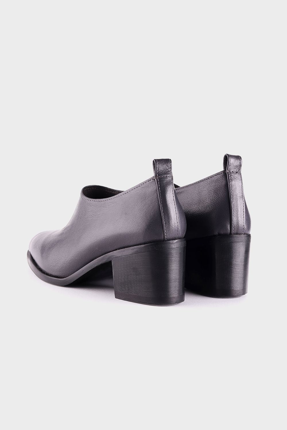 Mr.Joe Oval Toe Cap Shape Shoes