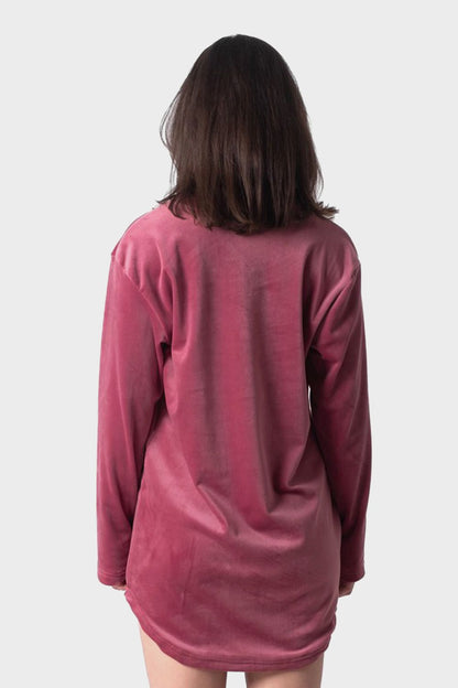 قميص نوم قصير بقصّة عادية