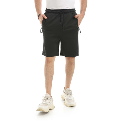 Short With Zipper And Pocket