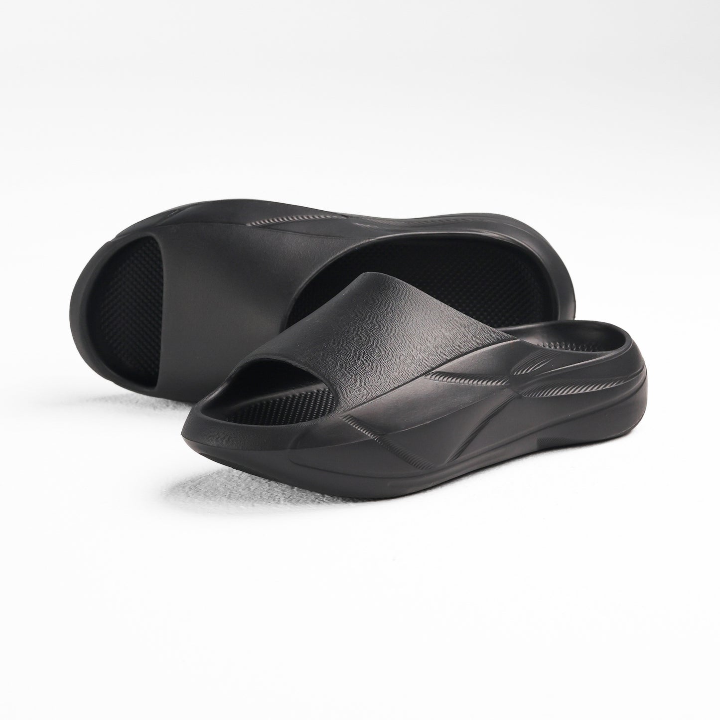 Black One-Piece Molded Yacht Slide
