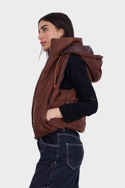 سترة مقاومة للماء بغطاء رأس