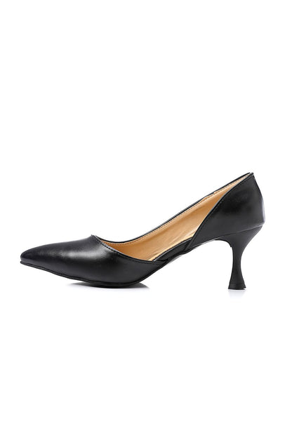 Fashionable Kitten Heeled Shoes
