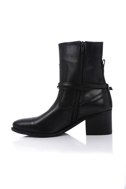 Fashionable Side Zipper Half Boots