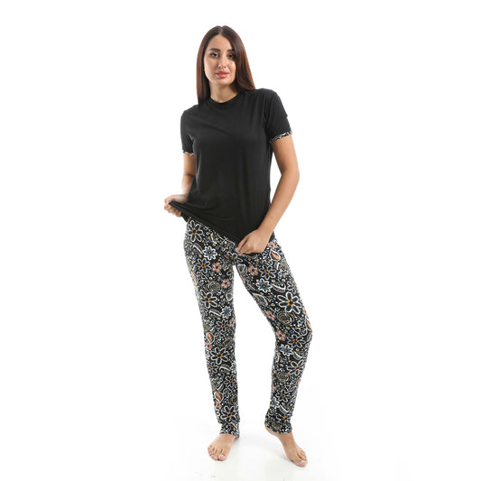 Black Crew Neck Pajama Set with Pants - بيجامة من تي شيرت برقبة دائرية وبنطلون