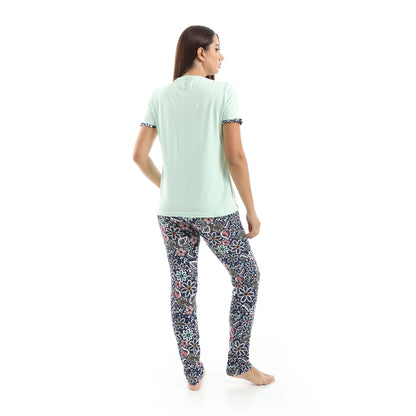 Crew Neck Pajama Set with Pants - بيجامة من تي شيرت برقبة دائرية وبنطلون