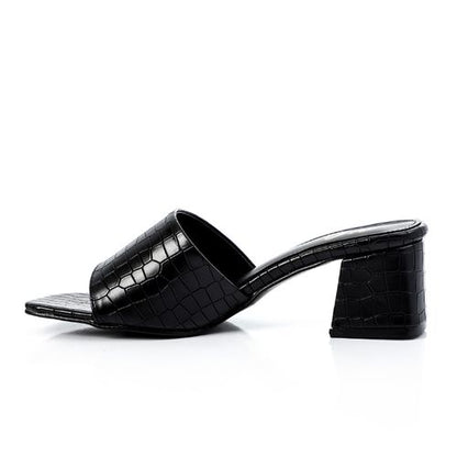 Black Leather Heeled Slipper