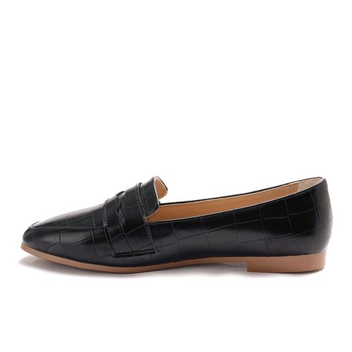 Textured Leather Flat Loafer
