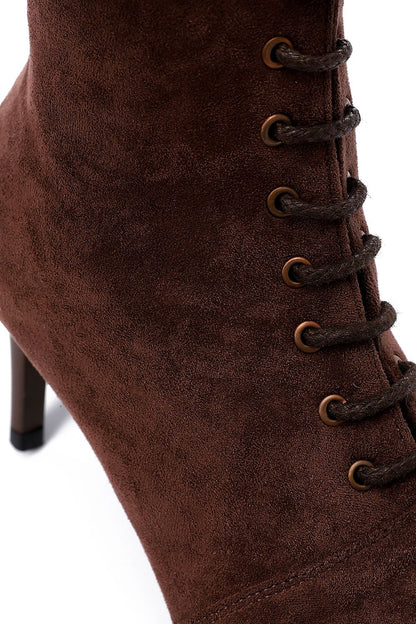 Elegant Pointed Toecap Heeled Boots