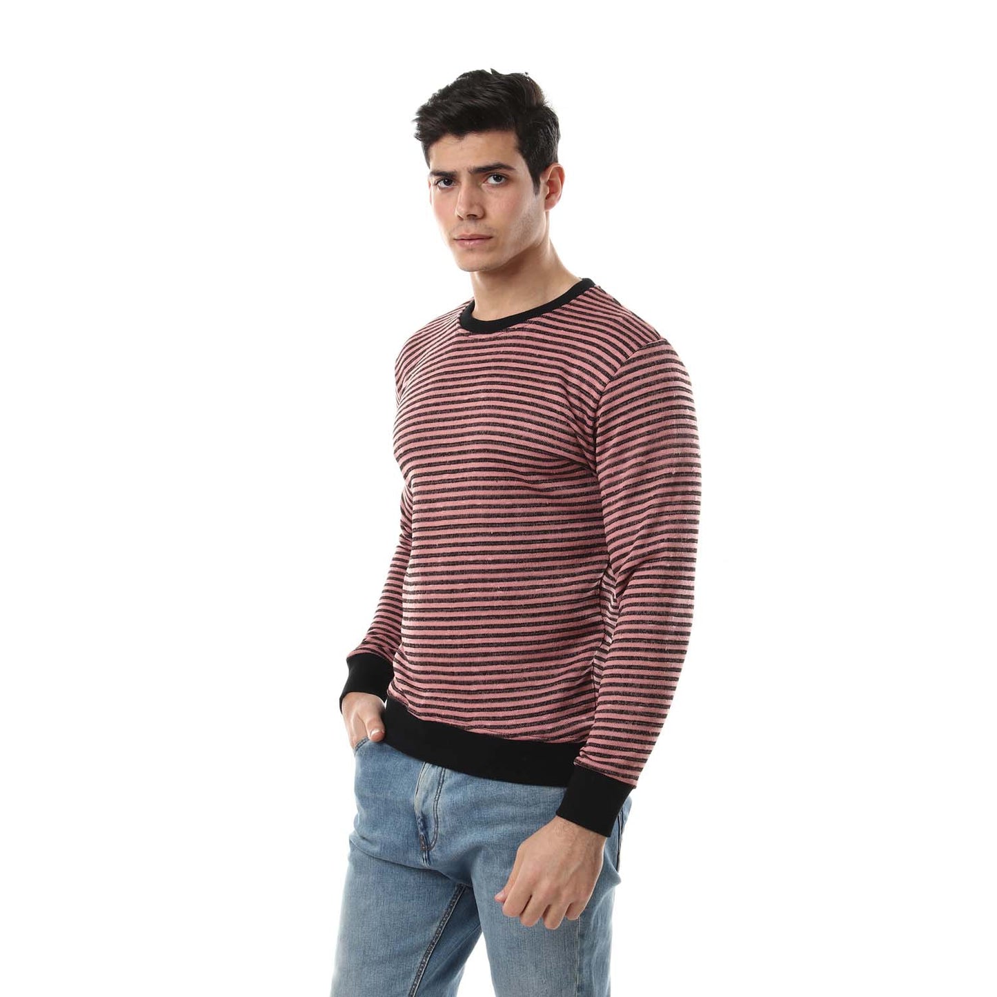 Thin Stripes Round Sweatshirt - سويت شيرت بخطوط رفيعة ورقبة دائرية