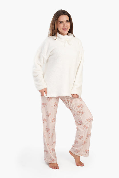 بلوزة بيجاما من قماش الشيربا باللون الأبيض العاجي